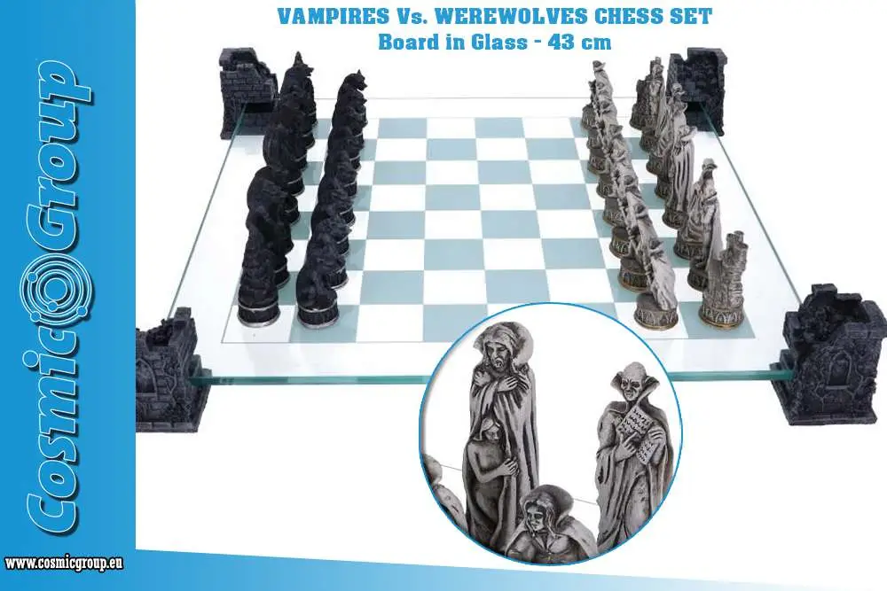 Vampire Werewolf Chess Set 43cm - Figurine